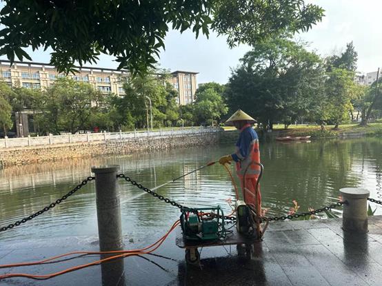 86b2188d6f8fa2bff2dc64c544772c1