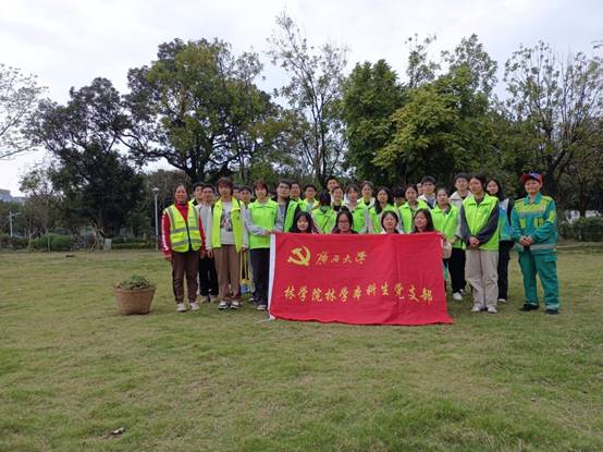 c081ac3f4cf349eb17d380390c3daba