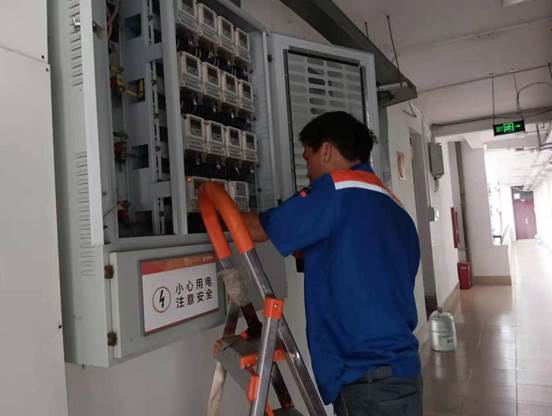 说明: 76d2aab5cf6f30fda3e9635592b7839