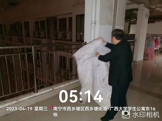 说明: 214a0d46f7046f985ef7471f2fd35bd