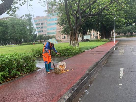 7b040fcb0825d4121a174a5826b3038