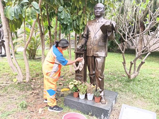 385365f6eb6404f173ef2344b145e02