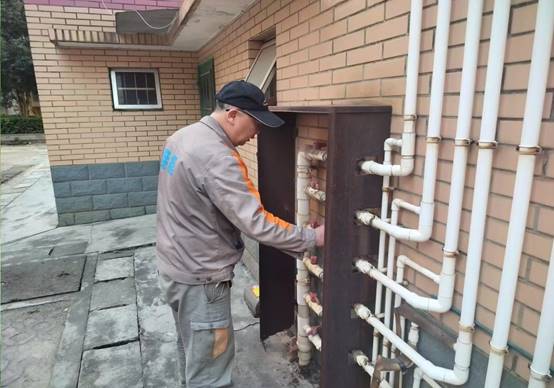 8b3f956cfeabc620cfce357ba0e0643