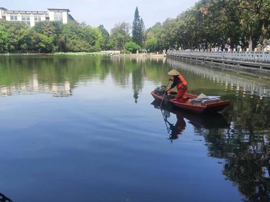 8688c95581cf4380dfb66c73cde8e96