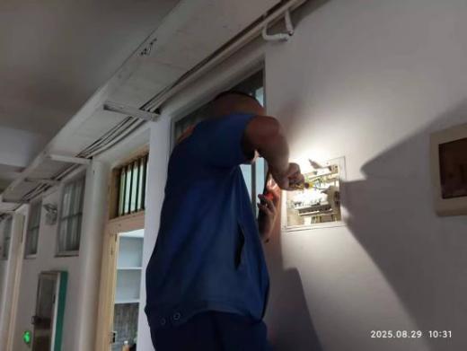 4ef663fbc1113e10fa0c4615879569e