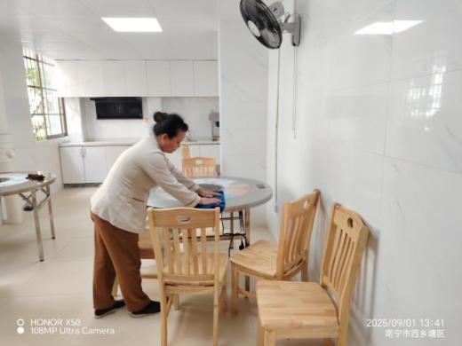 e32f0e005577f0a07bef561acacc6246