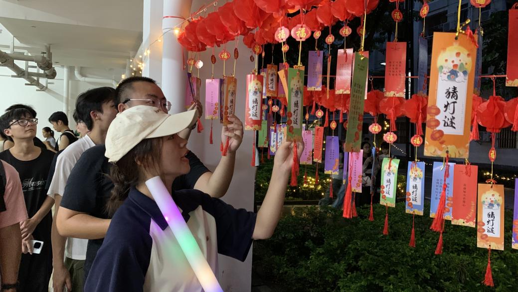 7dc17b0171849767c7bf04db584721bd