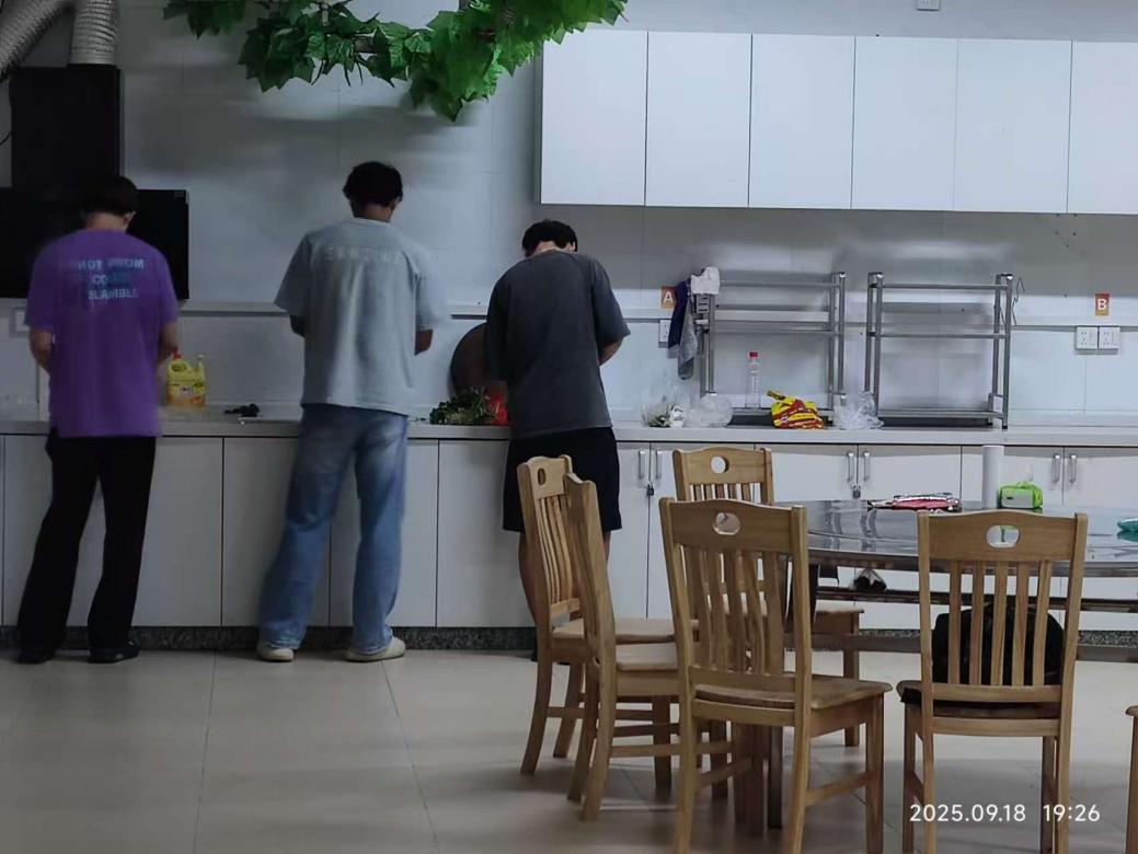 02e5e8b01a992d7ff26e523a78c6902b