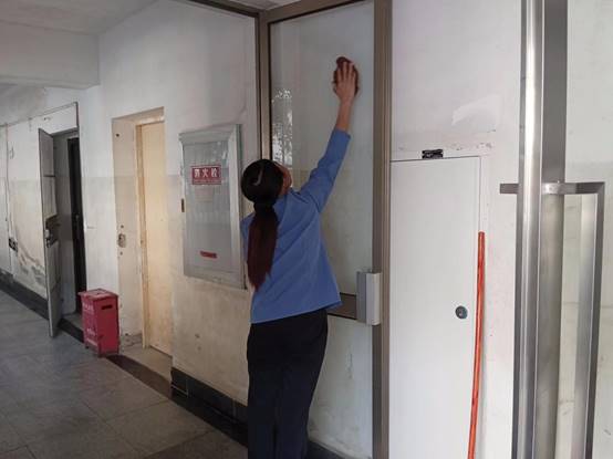 ef188822035b48c835e47ec79c8eef3