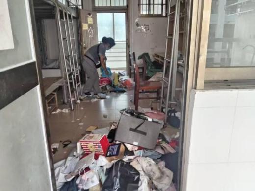 cdece89ac1ed3cb2b817351f929b45eb