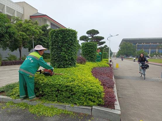 9050bae5ad17c93f498e0680bc3827e