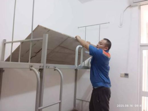 b2313fdd02246c8073c0bd6c4a23b64