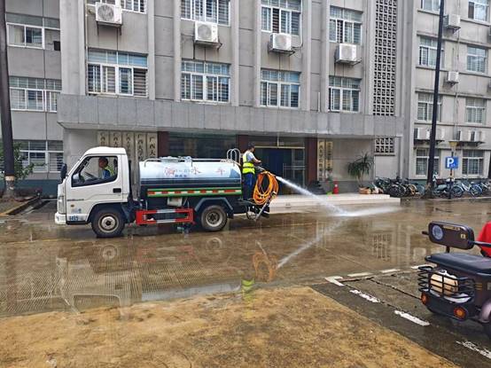 7268996e569c4f81ee3faca48f40282