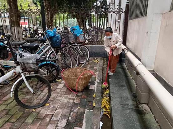 说明: b1b45303af56cf69c135950b25ea776