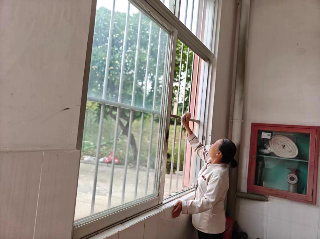 6bfb0c751239c55ce984eceb13710e92