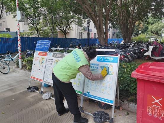 c3b171efec8593bd843513cf37ff951