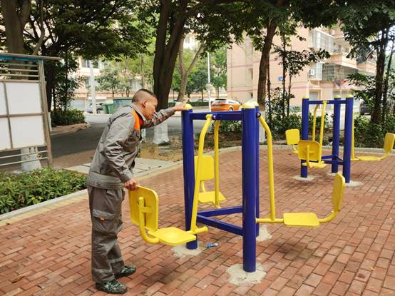 eeccdfd6364977d509e3c6da9f138c4