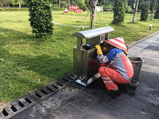 5b5f99759e8cbe0d32b078663c833ee