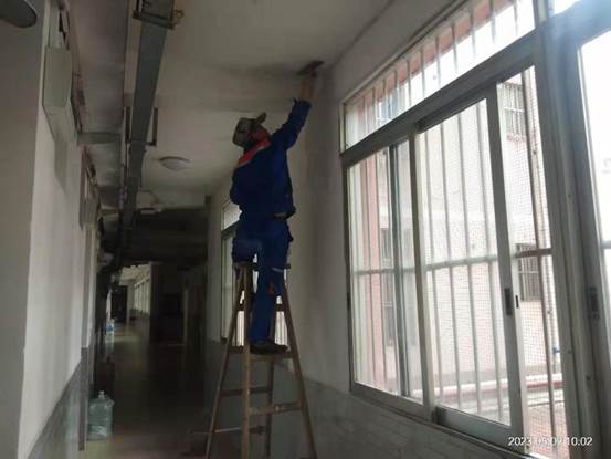 说明: 15fa15b86b80b256d50b492c3d0e435