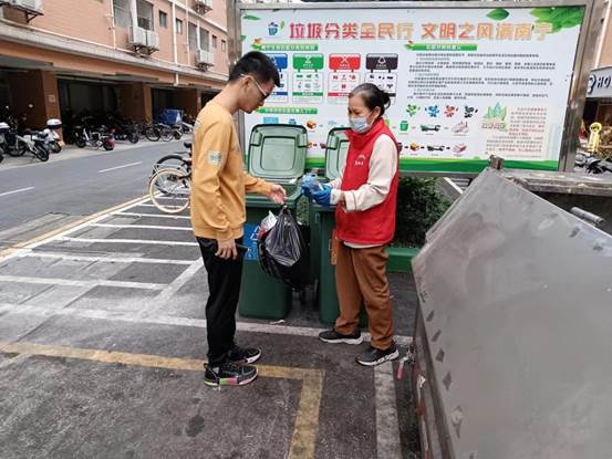 说明: e563f944d1accf79907ca729f22f5d2