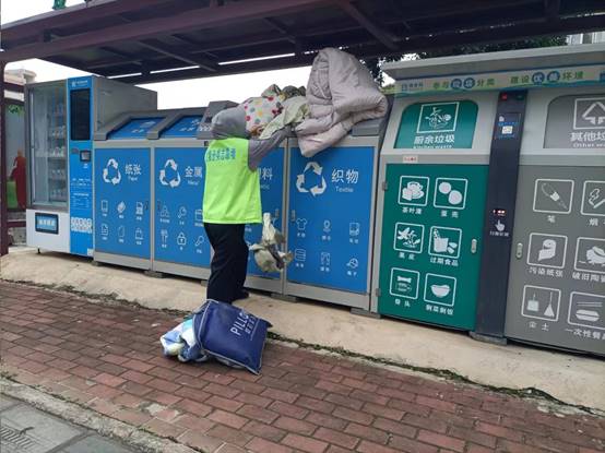 43324d8a679e12cbee3ab7859d66935