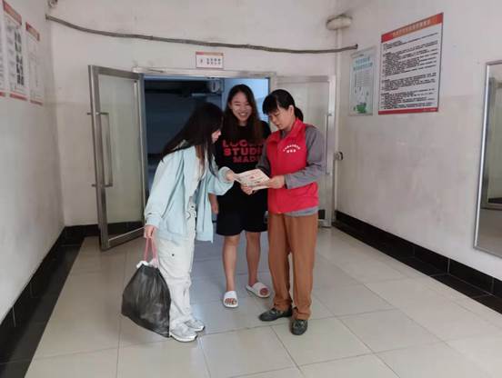 说明: 383011f162af91bd9b7a5dabcf2ddcb