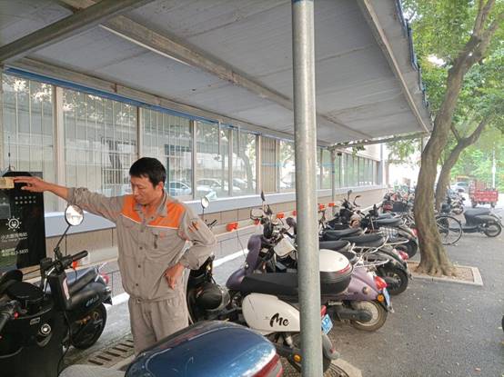 0cc47a52480781bfe9d2d6597b15644